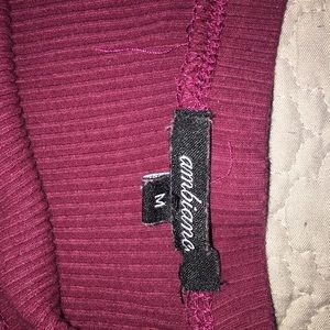 maroon shirt